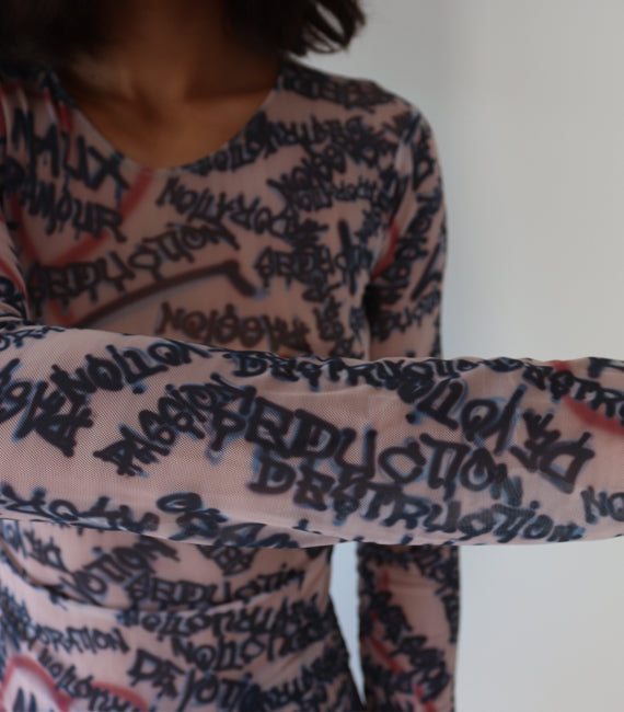 Long-sleeved mesh top